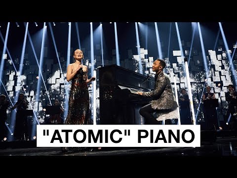 Hibaku "Atomic" Piano Intro - John Legend & Zara larsson | The 2017 Nobel Peace Prize Concert