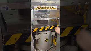 Download lagu 100T Hydraulic Press | 50g Gold Coin Minting with Sharp Details mp3