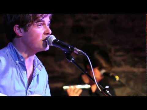 This Must Be The Place (Naive Melody) - Tommy & The High Pilots Live (Acoustic)