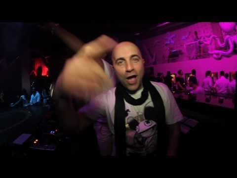 MAX ZOTTI from SIDEKICK booking@wondermanage.com