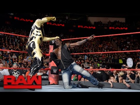 Tag Team Dissolves On Raw, Veteran Wrestler Turns Heel