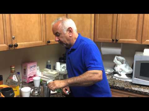 How to make a Mojito with Dennis Malloy