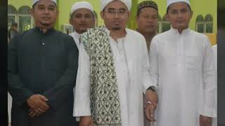 Download lagu Guru H.Dailami bersama Guru Ahmad Zaini samarinda (pimpinan majelis Al Anwarul Bahiyyah) mp3