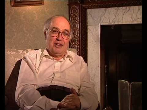 Michael Atiyah - How not to encourage somebody (21/93)