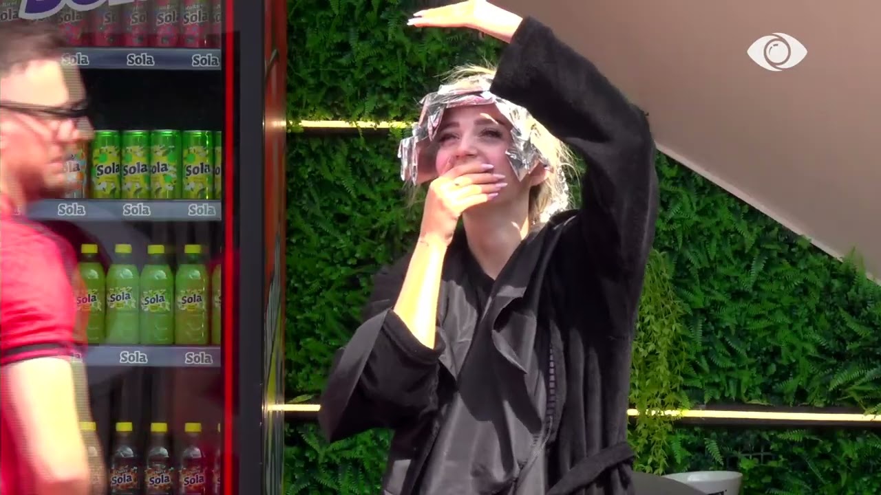 Vazhdo përpara…/ Surprizë nga ajri për Selin