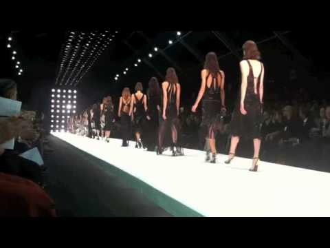 SFILATE DONNA MILANO SS2013 - ROBERTO CAVALLI