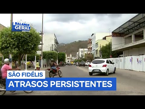 Servidores da prefeitura de São Fidélis (RJ) denunciam atraso no pagamento de salários