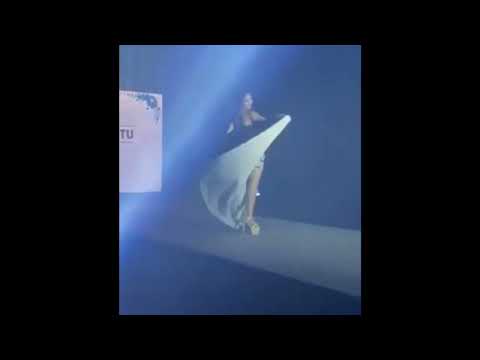 Model FALLS during Manny Espiritu Spring/Summer 2022 Fashion Show