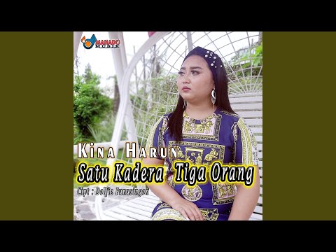 Satu Kadera Tiga Orang