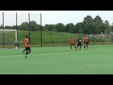 21 mei 2014 VV De Meern B2 - VV De Meern A2 vr 2-8 Doelpunt Bjorn