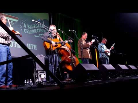 Barry Bales and Friends / How Mountain Girls Can Love