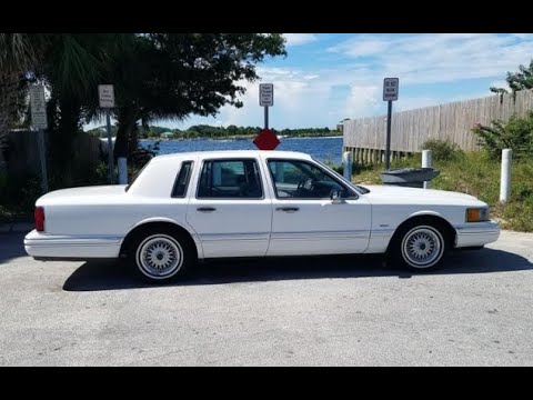 1994 Lincoln Town Car (CC-1532533) for sale in Fort Walton beach, Florida