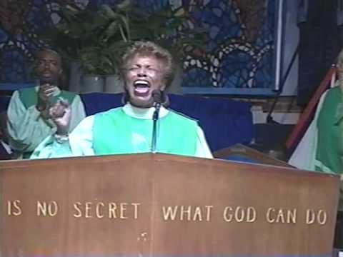 Rev. Clay Evans and The Fellowship Choir Sings He's My Everything'