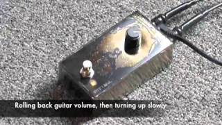Video thumbnail for Black Arts Toneworks Ritual Fuzz Demo by Phil Vickman