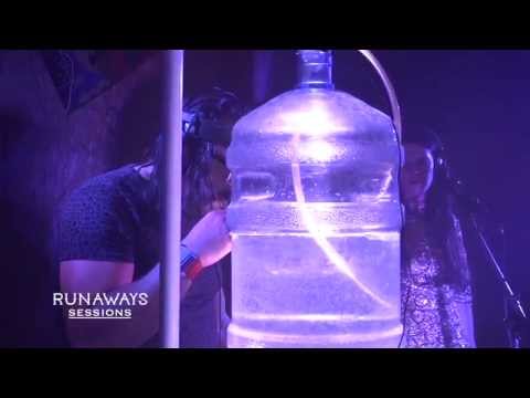 Runaways Sessions Season II, ep. IX - Mr. Lee & IvaneSky (part II)