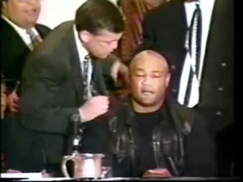 Teddy Atlas yelling and pushing George Foreman
