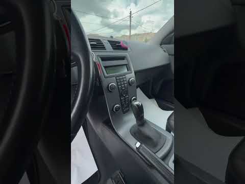 фото volvo v50 i рестайлинг 0