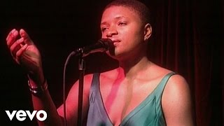 Lizz Wright - Hit The Ground (Live At The Cutting Room)