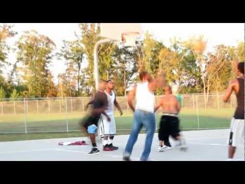 G FOOTPRINTS - PLAYING BASKETBALL IN DA HOOD GTV (JOHNNY BLAZE) BY RA1 _ LIFE VIDEO 2011 _