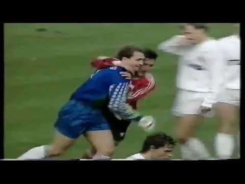 Andreas Köpke schießt Elfmeter gegen Bodo Illgner - 1. Bundesligator