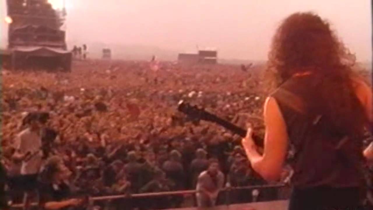 Metallica - Enter Sandman Live Moscow 1991 HD - YouTube