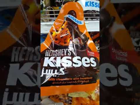 #hershey's#kisses#satisfying#chocolate#shorts