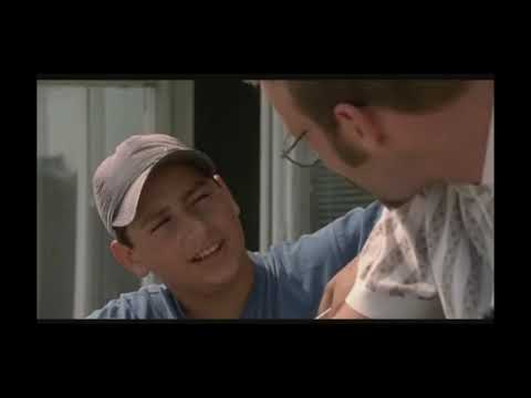 Kopps -  Roligt klipp när polisen Benny stickar