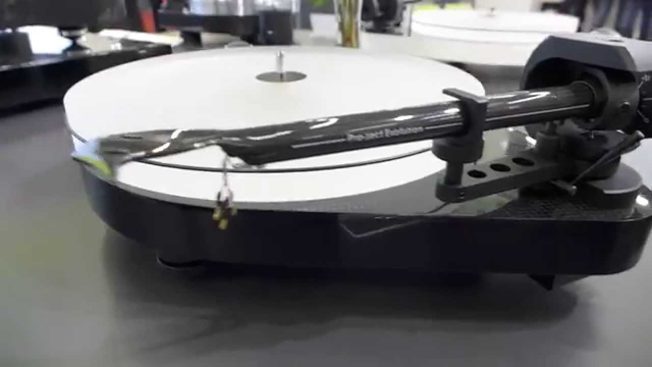 video Đầu đĩa than Pro-Ject RPM 5 Carbon - Ortofon Quintet Red chính hãng 0