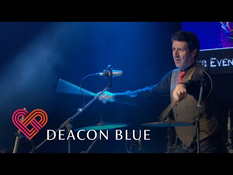Deacon Blue - Real Gone Kid (Live At Stirling Castle 2013)