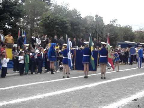 gaaby desfile da famusa