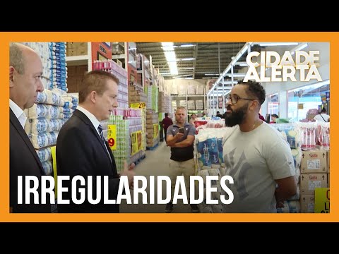 Patrulha do Consumidor visita supermercado que faz mau armazenamento de produtos