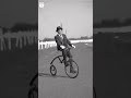 Kal Koi Mujhko Yaad Kare Kyun Waqt Apna Barbad Kare