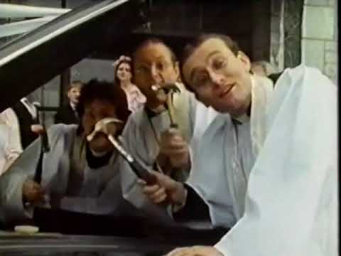 Punt, Dennis & Carrott - Kwik Vic Vicar (1989) VHS Rare