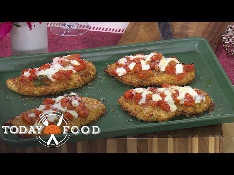 Sheet pan chicken parmesan: Get Giada De Laurentiis’ recipe!