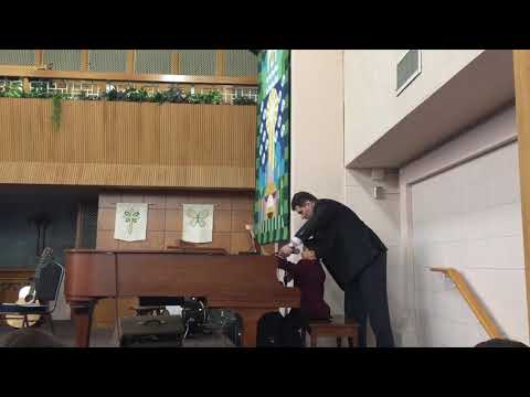 "Hristos din morti a inviat " -Tobi Moise