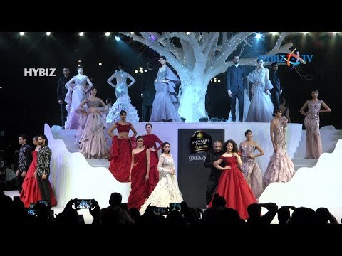 download lagu mp3 mp4 Blenders Pride Fashion Show 2018, download lagu Blenders Pride Fashion Show 2018 gratis, unduh video klip Blenders Pride Fashion Show 2018
