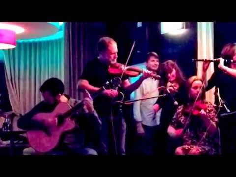 FINALE- THE RICHES OF CLARE 2nd CD LAUNCH - ENNIS TRAD FEST 21 - QUEENS HOTEL, ENNIS, 08.11.14
