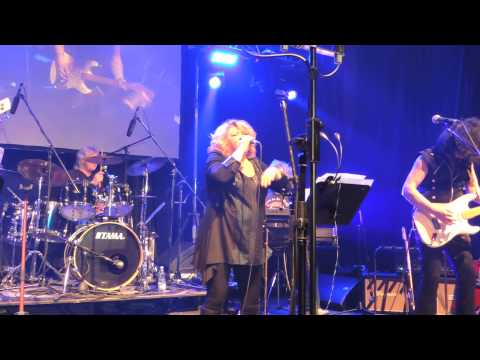 Věra Špinarová - Je mi líno - Garáž 30.1.2014 - Andonis Civopulos 60
