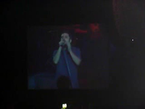 Por Que Me Tratas Tan Bien video