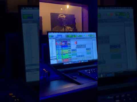 GAMBI G en studio ..preparation  du feat avec thug zeyo