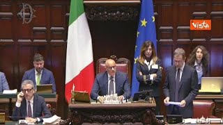 Opposizioni cantano 'Bella Ciao' in Aula alla Camera