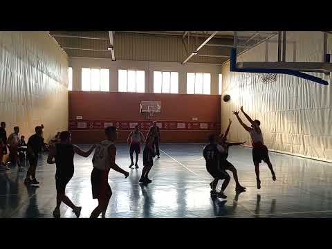 El juvenil masculino del C B  Los Palacios pierde y el senior mixto consigue su tercera victoria