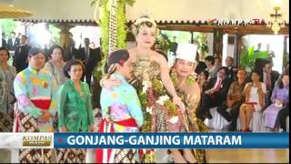 Download lagu The King's Word: The Polemic Over the Succession to the Leadership of the Yogyakarta Palace mp3