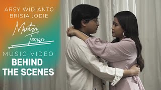 Download lagu ARSY WIDIANTO, BRISIA JODIE - MANTAN TEMAN (BTS ) mp3