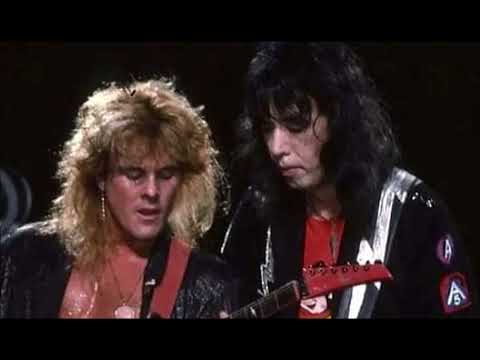 Ace Frehley  - Something Moved -  Frehley's Comet  - 1987 -  Isolated Guitars