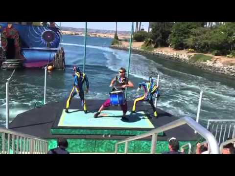 Drumming intro Cirque de la Mer