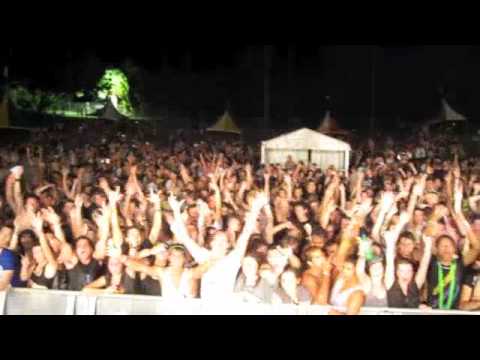 Claudia Cazacu - Valley Of The Kings - Performance @ Pure Sounds In The Park - Darwin