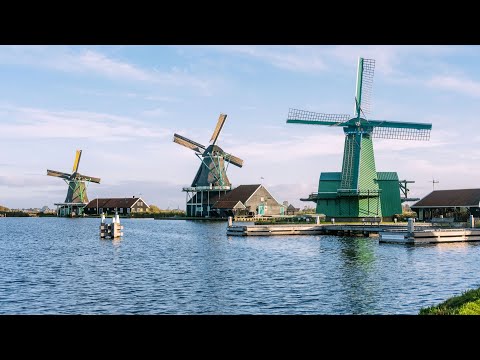 アムステルダム - ザーンセ・シャンスの風車、マルケンとヴォレンダム半日ツアー (Amsterdam - Zaanse Schans Windmills, Marken and Volendam Half-Day Trip)