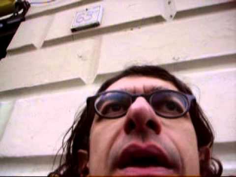 CLAMOROSA ARRABBIATURA DI GABRIELE PAOLINI PER LA MANCANZA D'IGIENE AL McDONALD'S