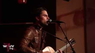 Diego Garcia - &quot;She Dances&quot; (FUV Live at The Living Room)